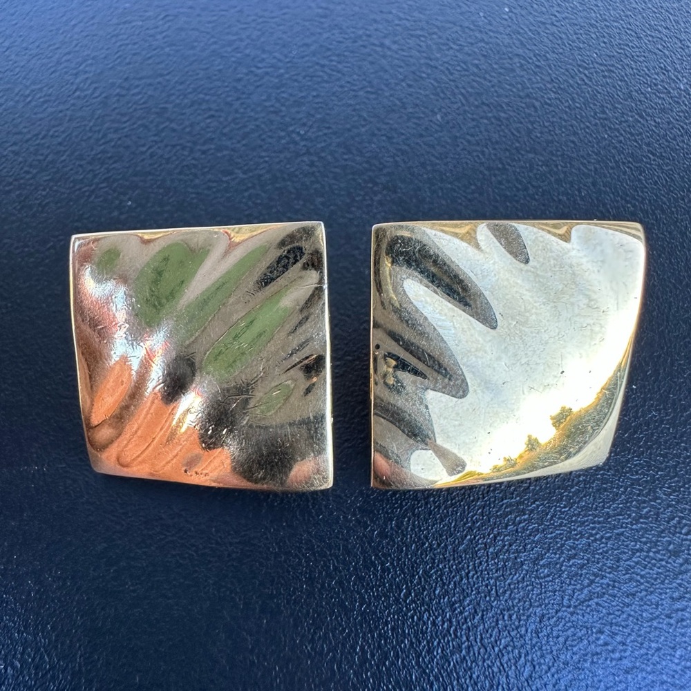 Vintage Crown Trifari square wave
clip on earrings